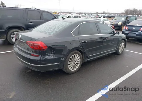 2017 Volkswagen Passat 1.8T Se z USA, uszkodzony, nr VIN 1VWBT7A3XHC009376